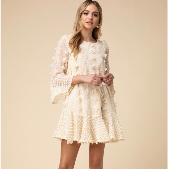 ✨ Host Pick Dotted-Swiss Ruffle Bridal Dress - Picture 3 of 6